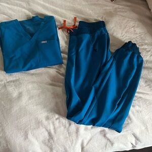 Figs Alps Limited edition scrub set